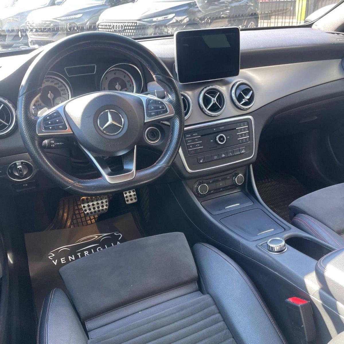 Mercedes-Benz GLA SUV 200 d Automatic Premium (4)
