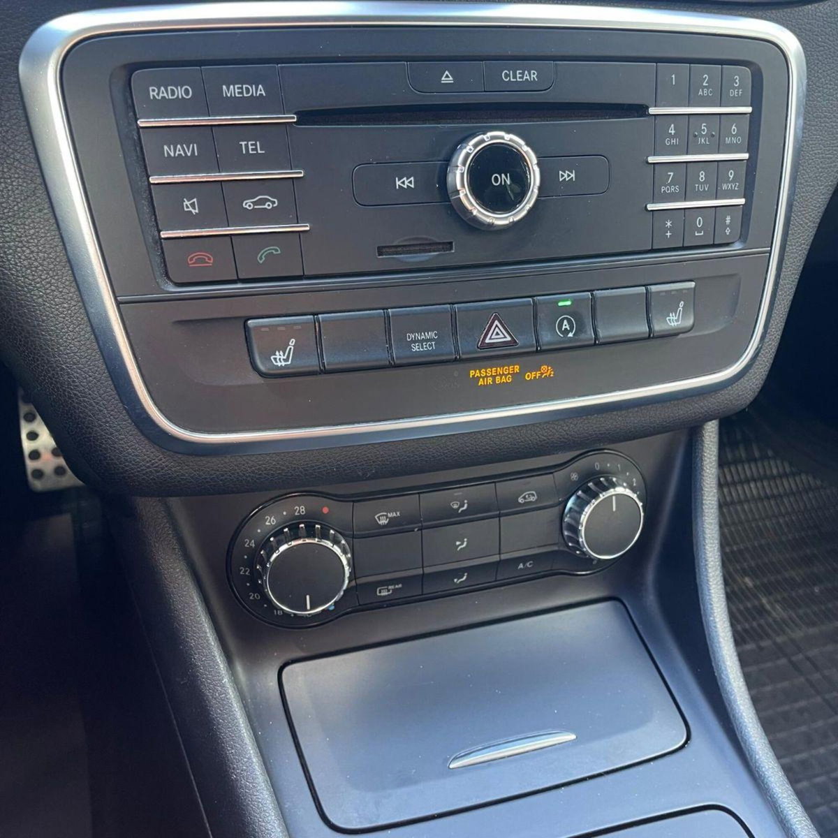 Mercedes-Benz GLA SUV 200 d Automatic Premium (5)