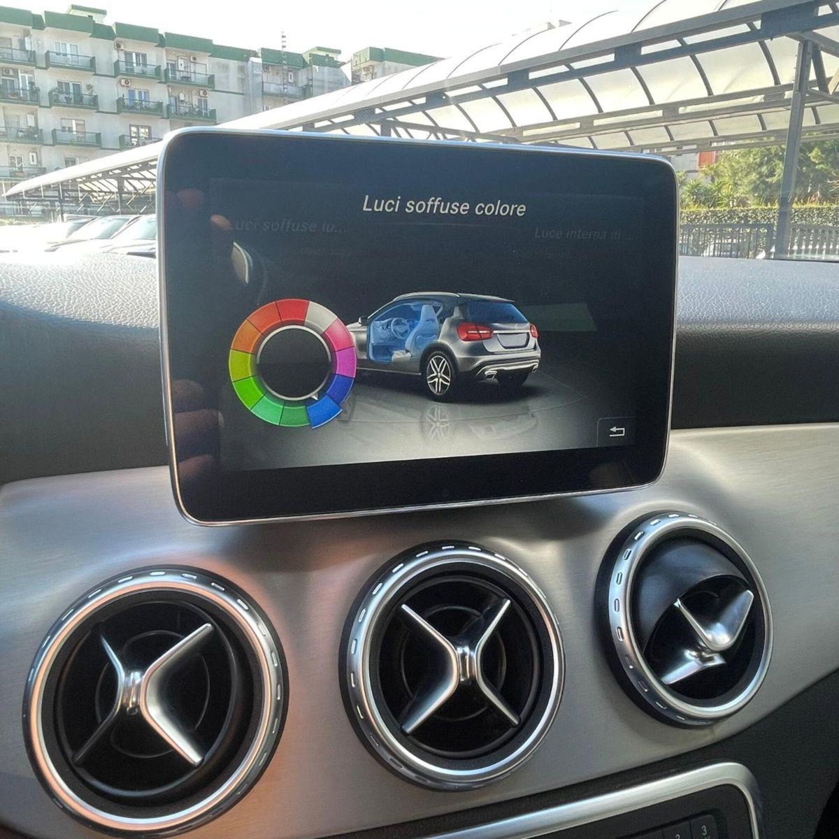 Mercedes-Benz GLA SUV 200 d Automatic Premium (8)