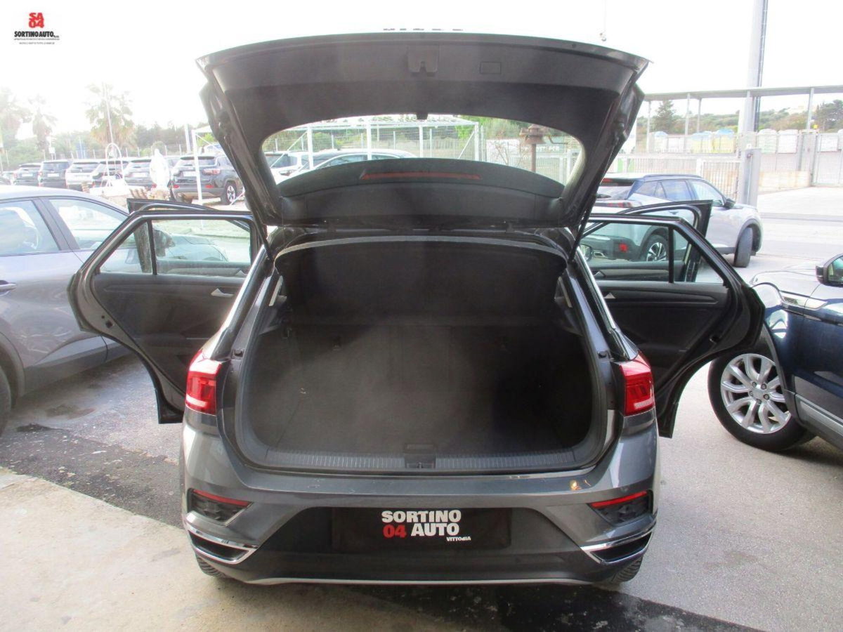Volkswagen T-Roc 1.0 TSI R-Line (16)