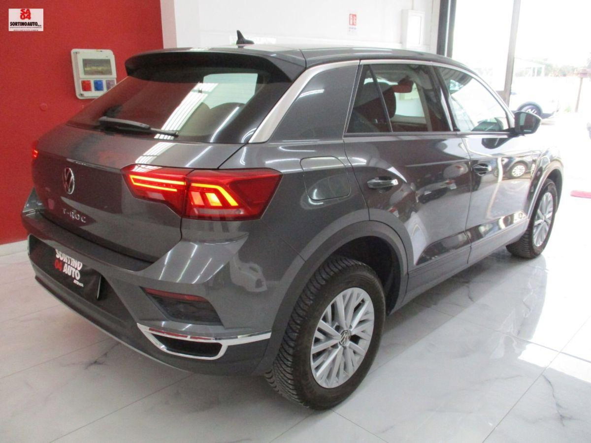Volkswagen T-Roc 1.0 TSI R-Line (2)