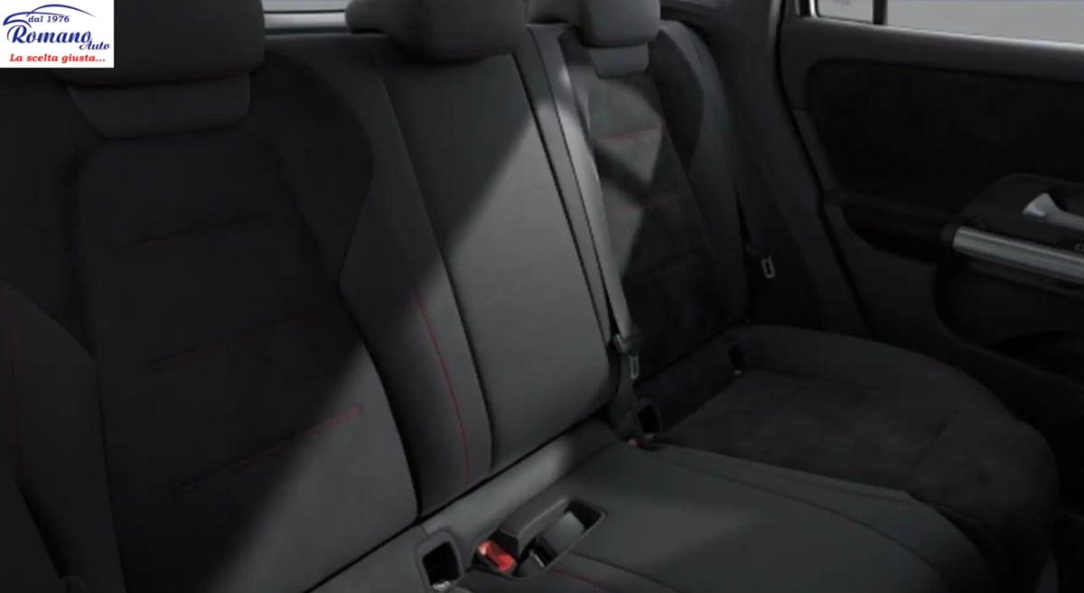 Mercedes-Benz GLA SUV 200 d Automatic Premium (4)