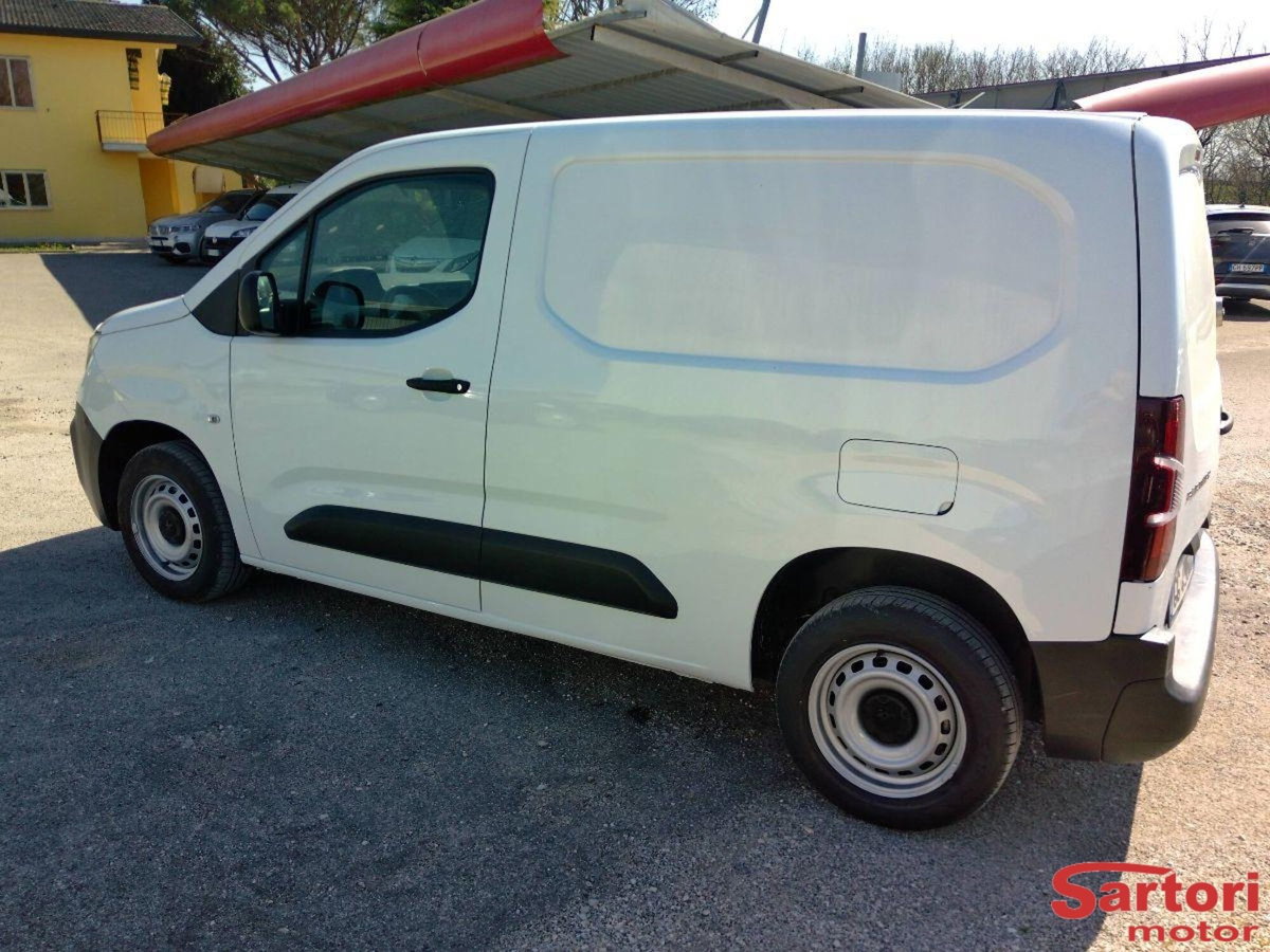 Peugeot Partner Furgone XL 1.5 diesel 100cv S&S (4)