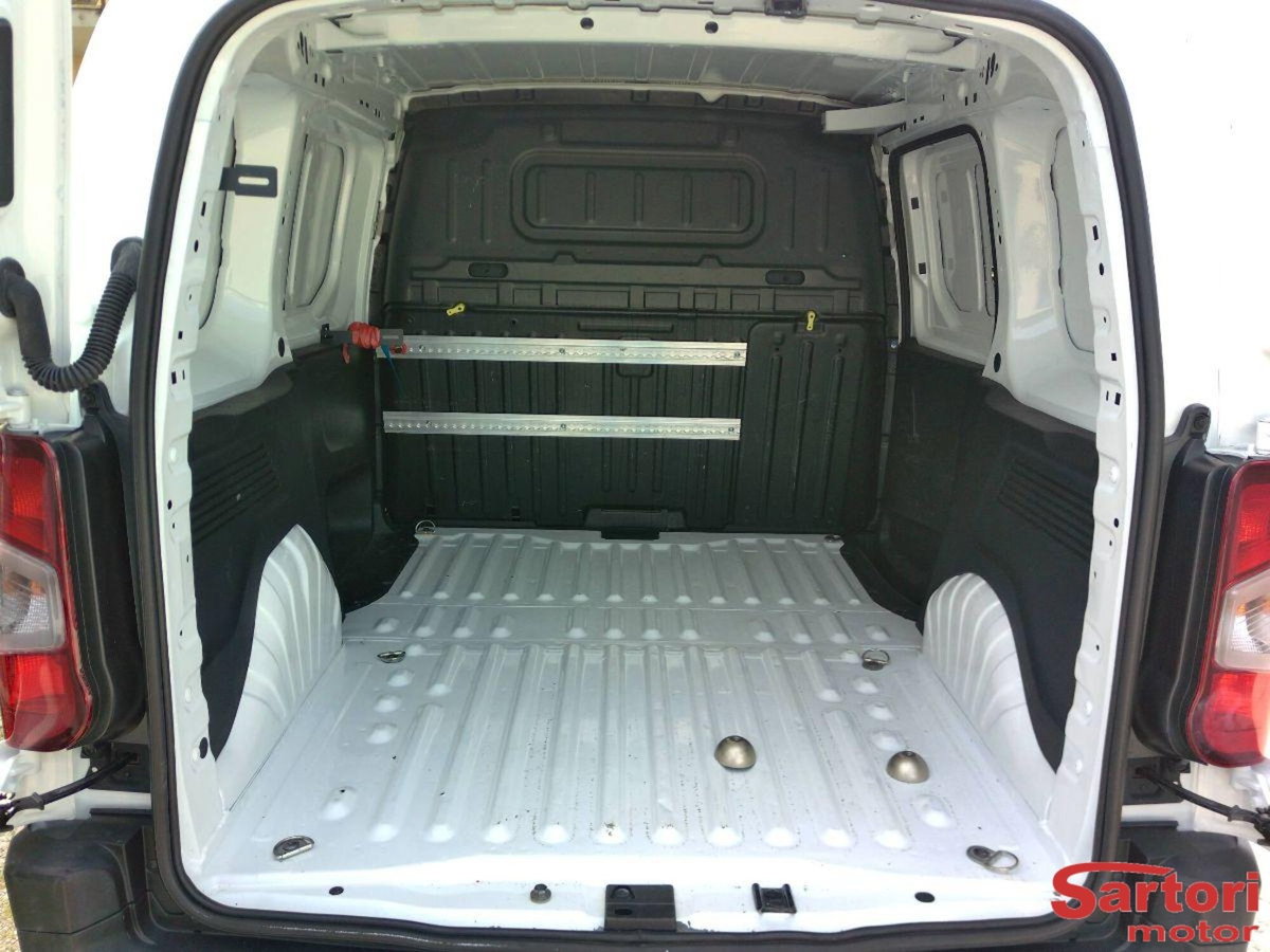 Peugeot Partner Furgone XL 1.5 diesel 100cv S&S (8)