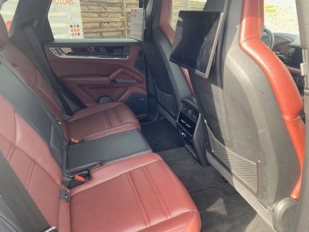 Porsche Cayenne 3.0 V6 (13)