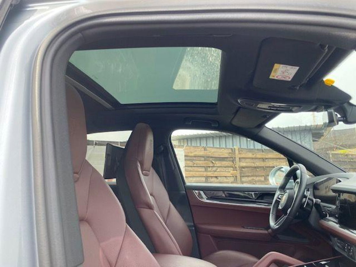 Porsche Cayenne 3.0 V6 (15)