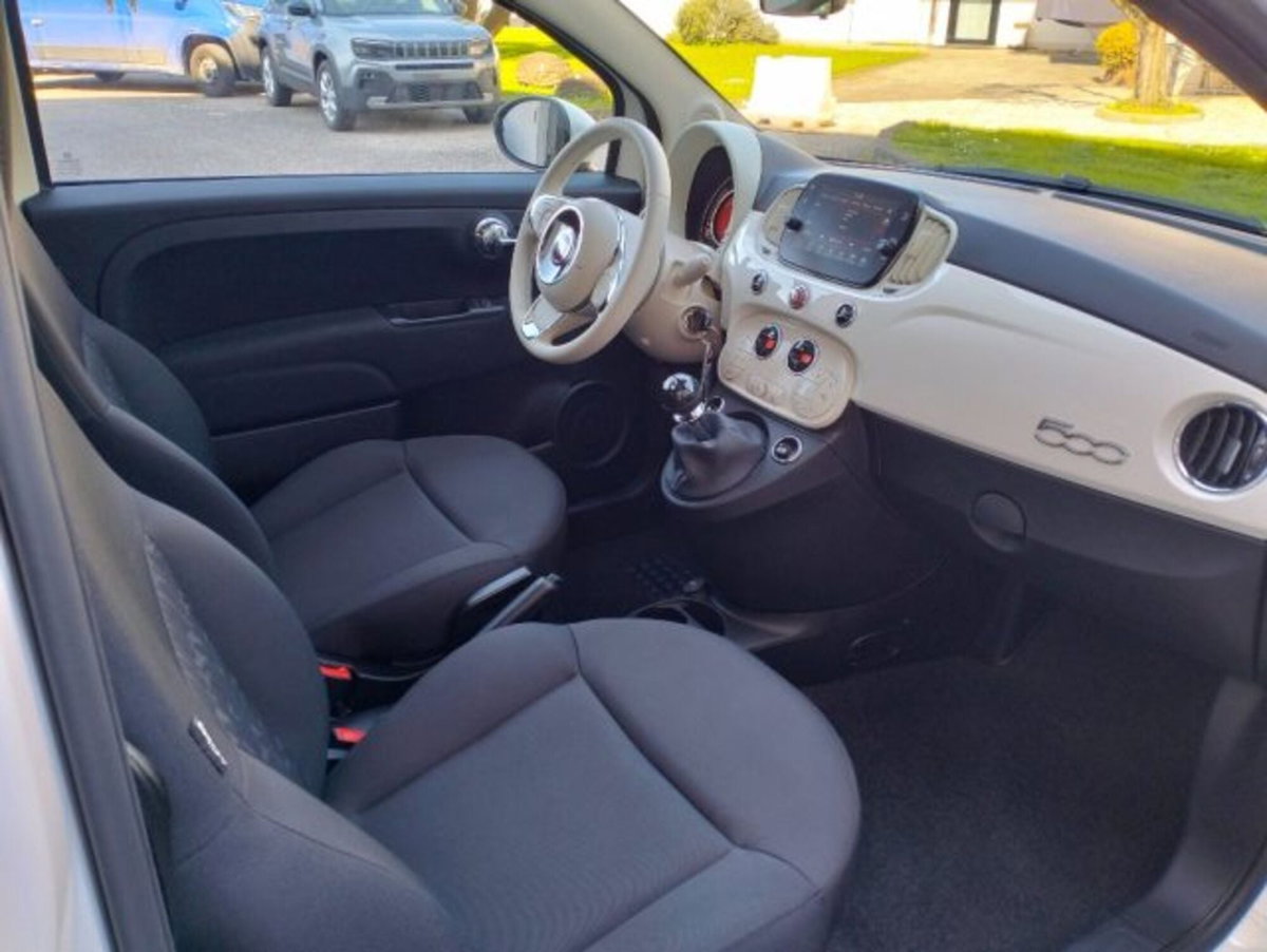 Fiat 500 1.0 Hybrid Red (12)