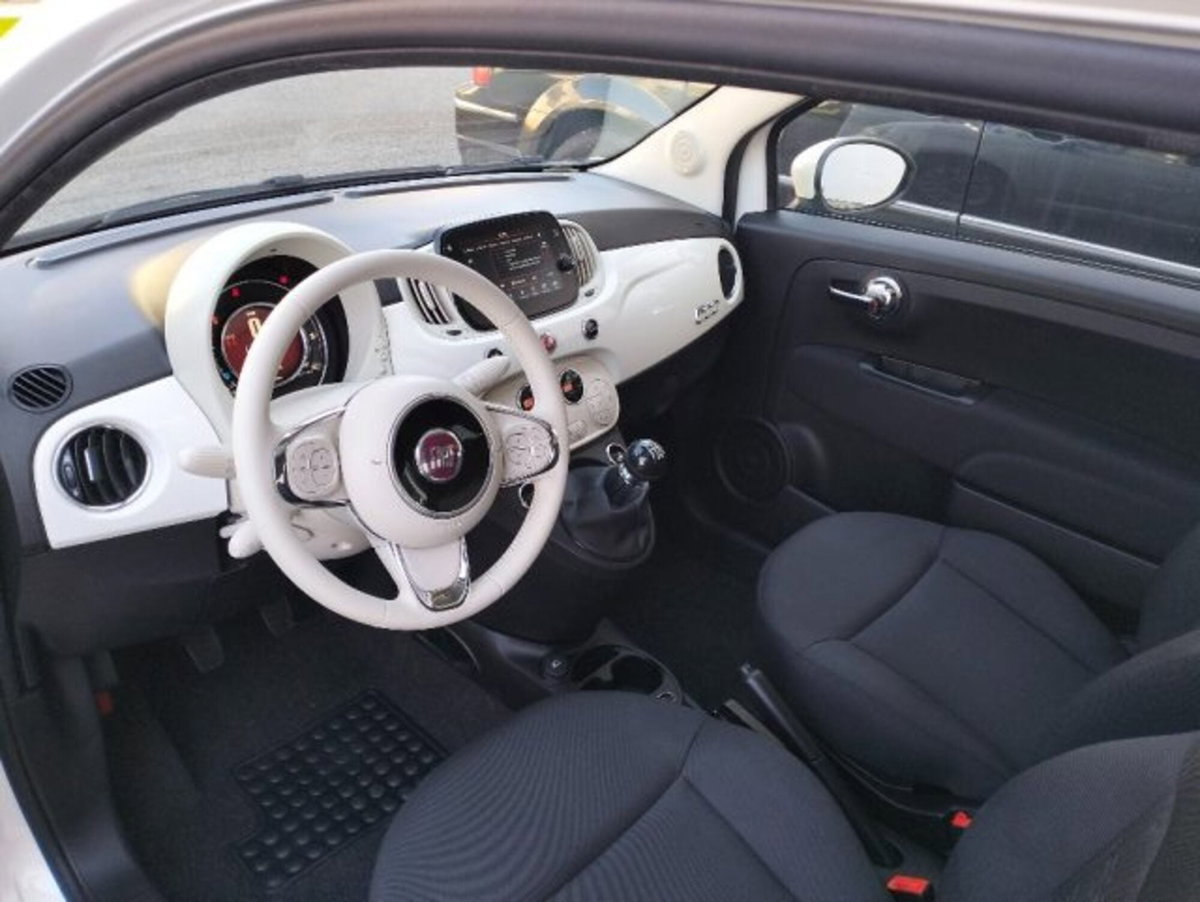 Fiat 500 1.0 Hybrid Red (7)