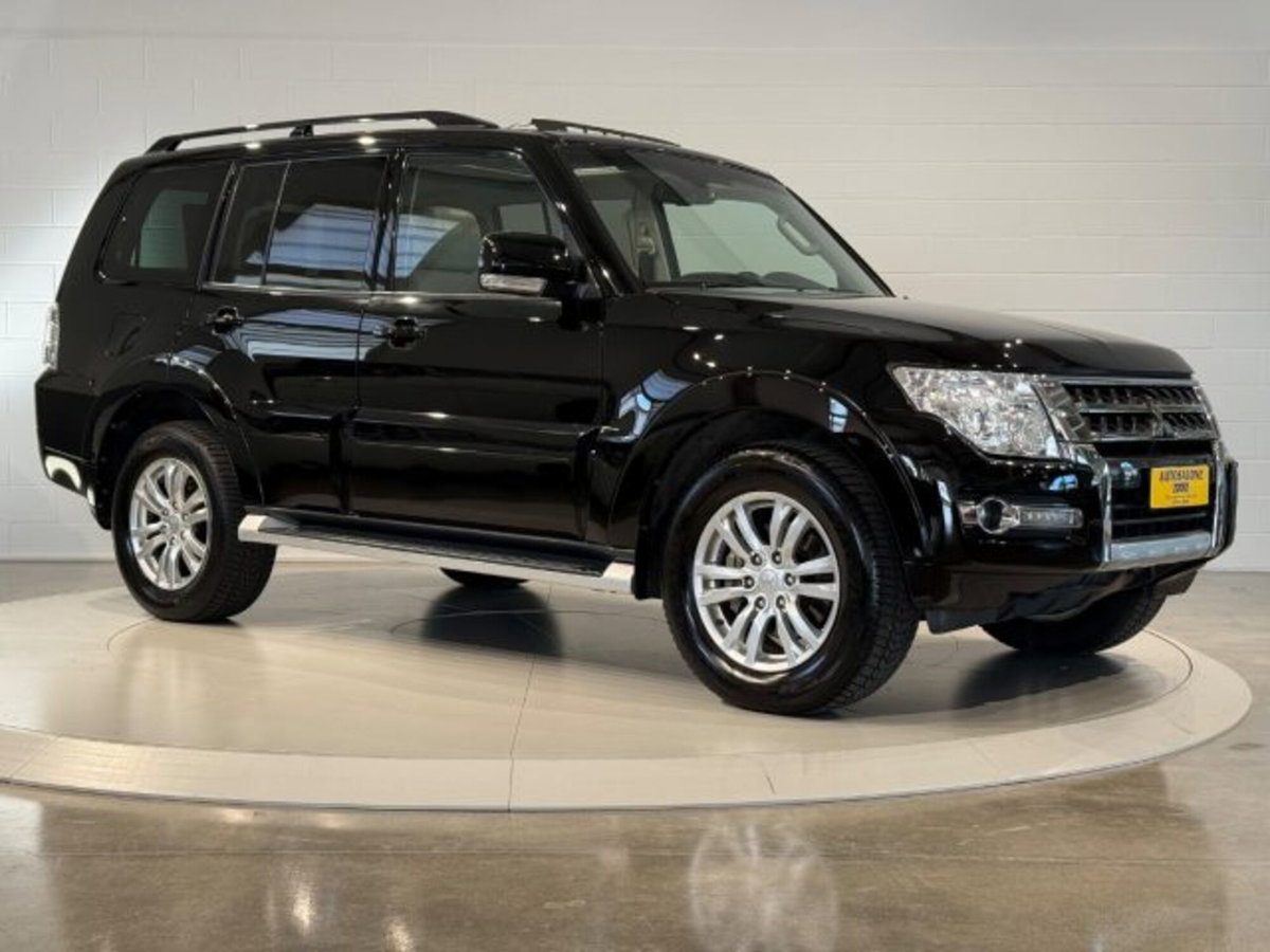 Mitsubishi Pajero 3.2 DI-D 16V aut. 5p. Instyle DPF (7)