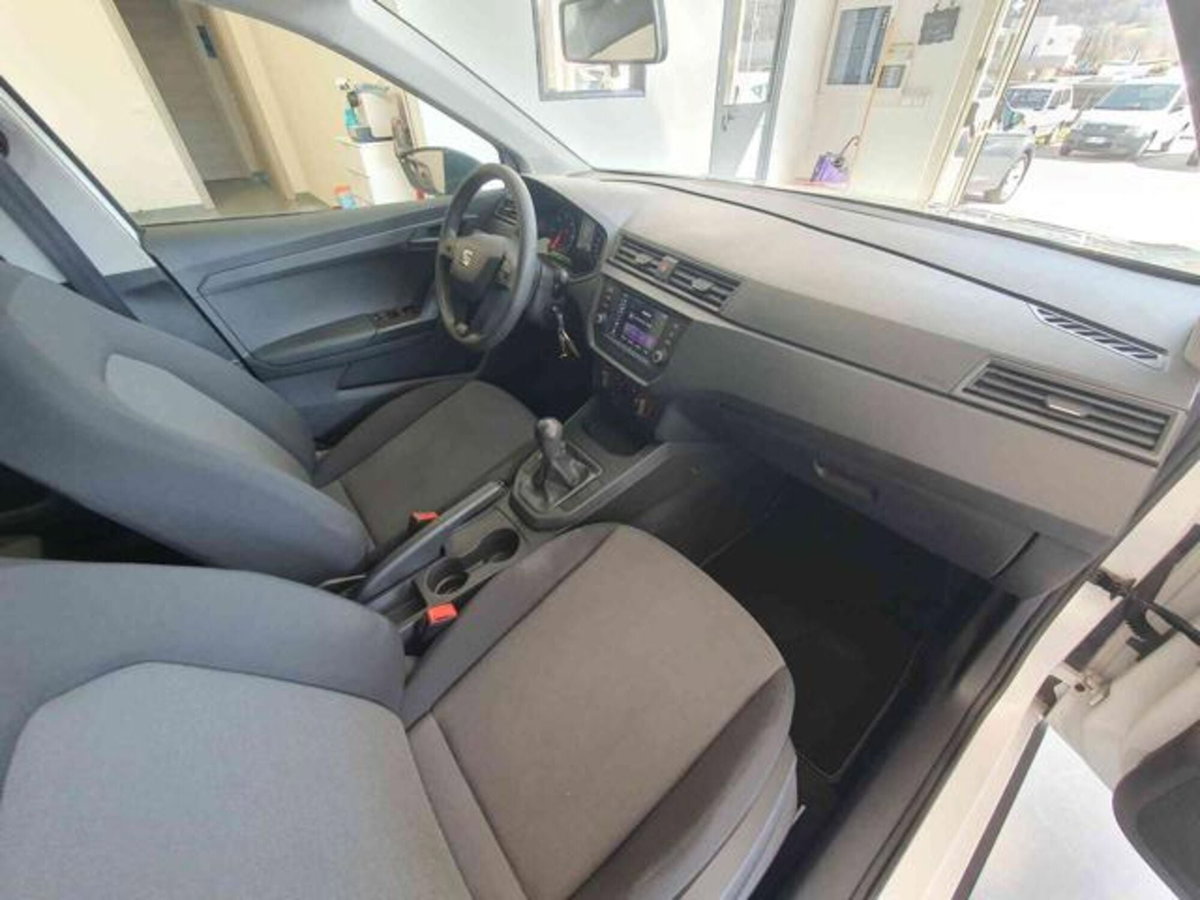 SEAT Arona 1.6 TDI 95 CV DSG Style (10)
