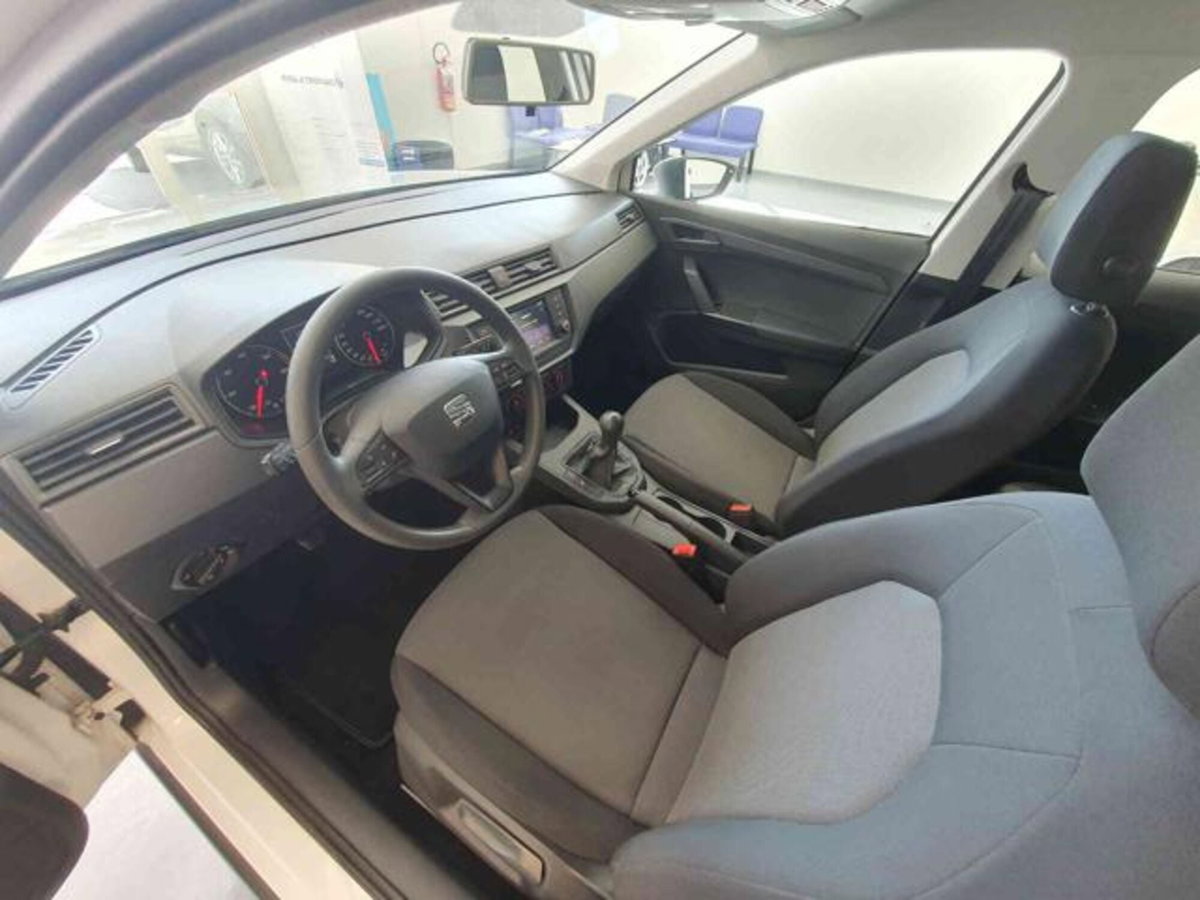 SEAT Arona 1.6 TDI 95 CV DSG Style (6)