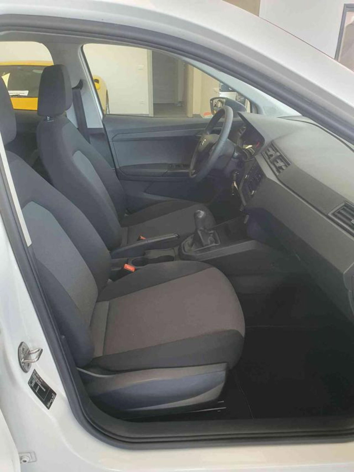 SEAT Arona 1.6 TDI 95 CV DSG Style (9)