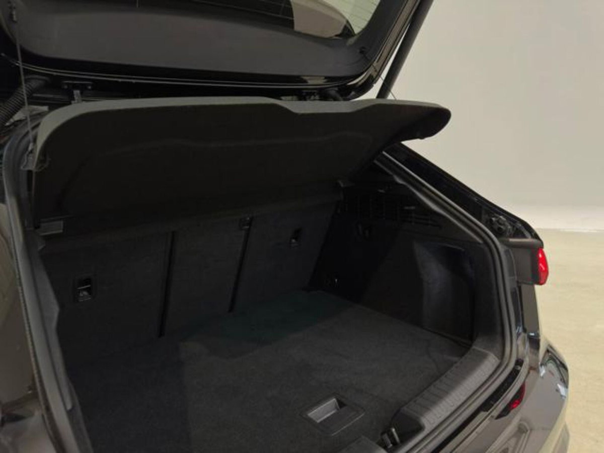 Audi A3 Sportback 35 TDI S tronic S line edition (14)