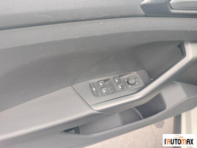 Volkswagen T-Cross 1.0 TSI 110 CV DSG Style (8)