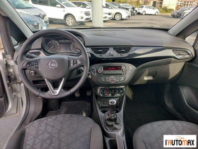 Opel Corsa 1.2 5 porte 120 Anniversary (8)