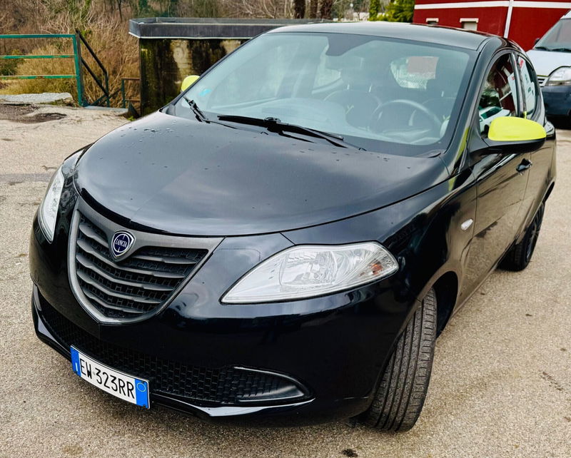 Lancia Ypsilon 1.2 69 CV 5 porte GPL Ecochic Platinum