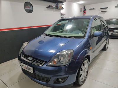 Ford Fiesta 1.2 16V 3p. Ghia usata