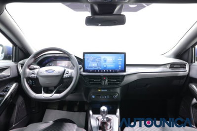 Ford Focus 1.0 EcoBoost Hybrid 125 CV Power. 5p. ST-Line Design (10)