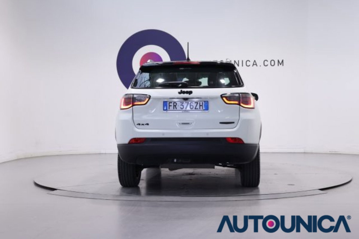 Jeep Compass 2.0 Multijet II 4WD Night Eagle (16)