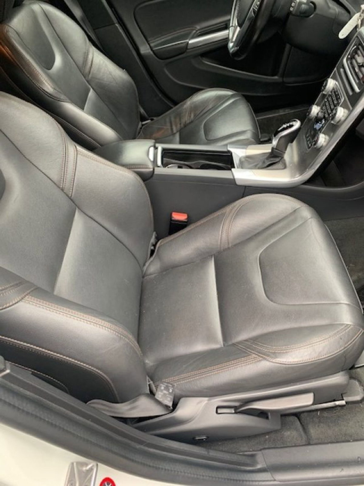 Volvo V60 Cross Country D4 AWD Geartronic Plus (15)