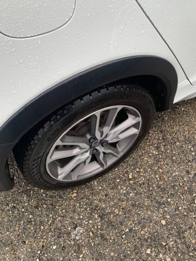 Volvo V60 Cross Country D4 AWD Geartronic Plus (17)