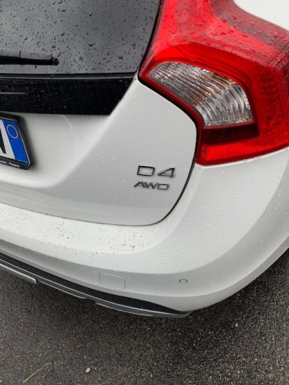 Volvo V60 Cross Country D4 AWD Geartronic Plus (6)