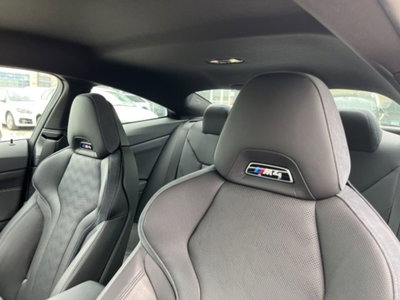 BMW Serie 4 Coupé M4 Competition (18)