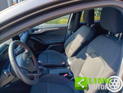 Ford Focus 1.0 EcoBoost Hybrid 125 CV Power. 5p. ST-Line Style (14)