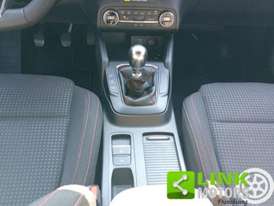 Ford Focus 1.0 EcoBoost Hybrid 125 CV Power. 5p. ST-Line Style (19)