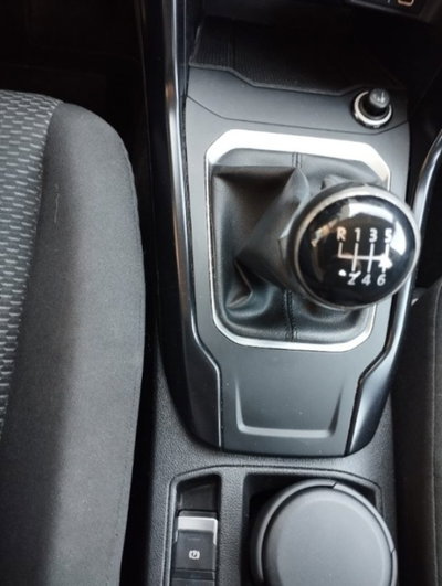 Volkswagen T-Roc 1.0 TSI Style BlueMotion Technology (14)
