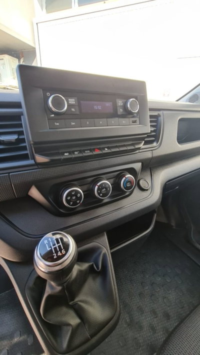 Renault Trafic Furgone BluedCi 110CV PC-TN Intens (15)