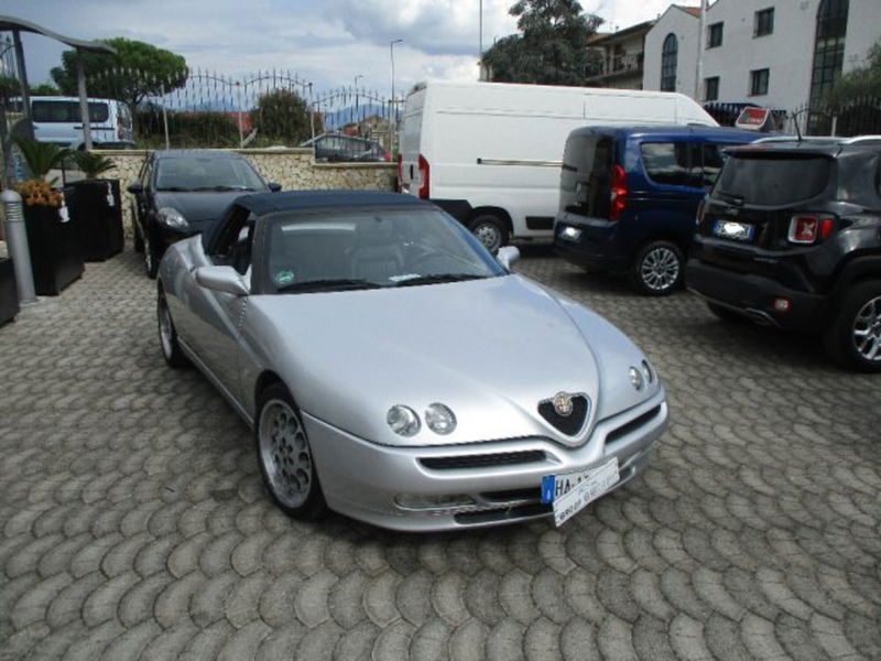 Alfa Romeo Spider 2.0