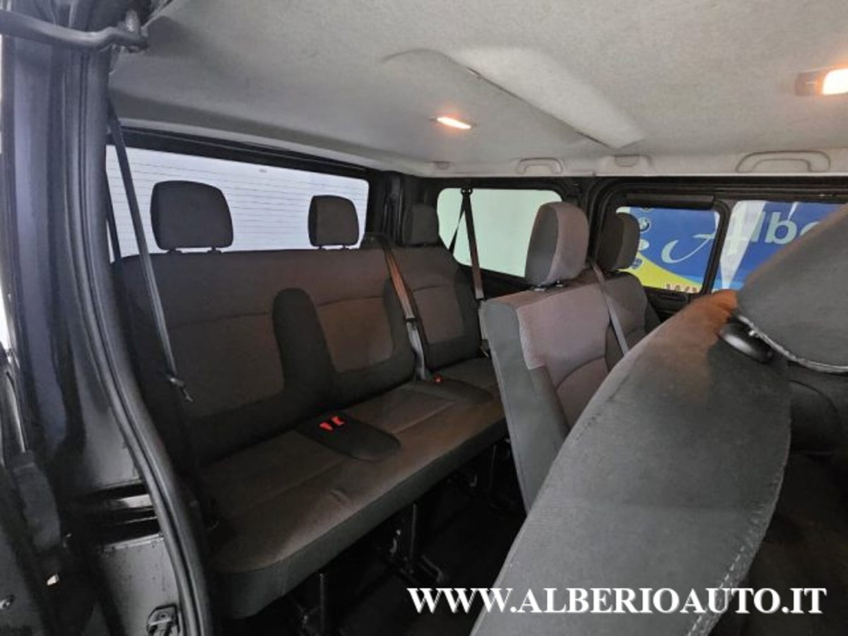 Nissan Primastar 2.0 dCi 110CV PC-TN Bus (10)