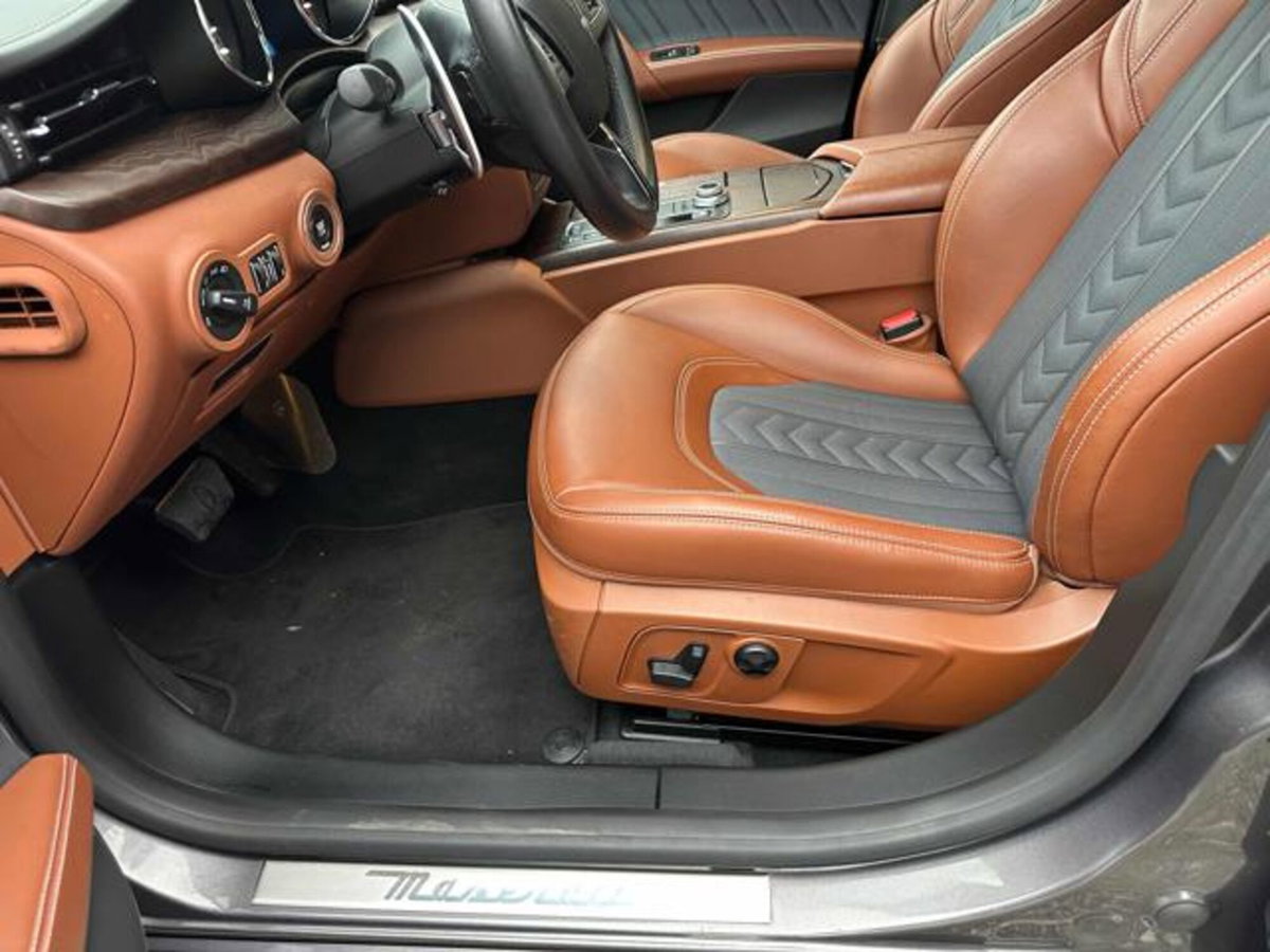 Maserati Quattroporte V6 S Q4 Granlusso (15)