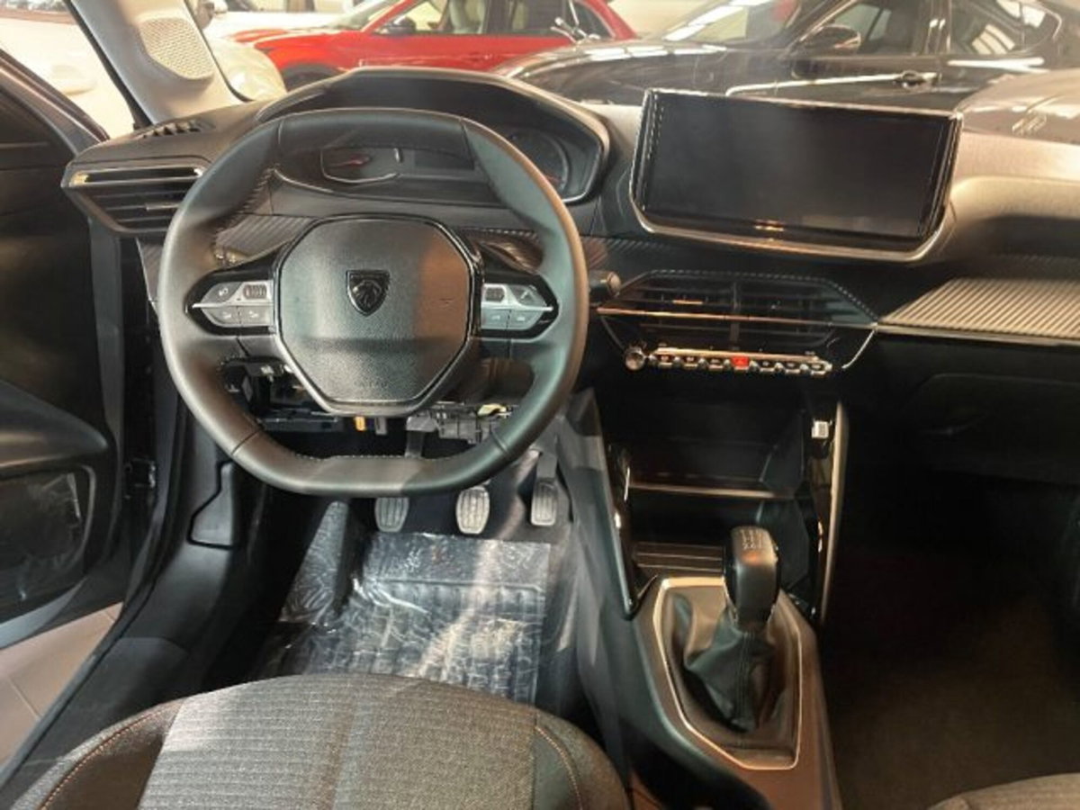 Peugeot 208 PureTech 100 Stop&Start 5 porte Allure (11)