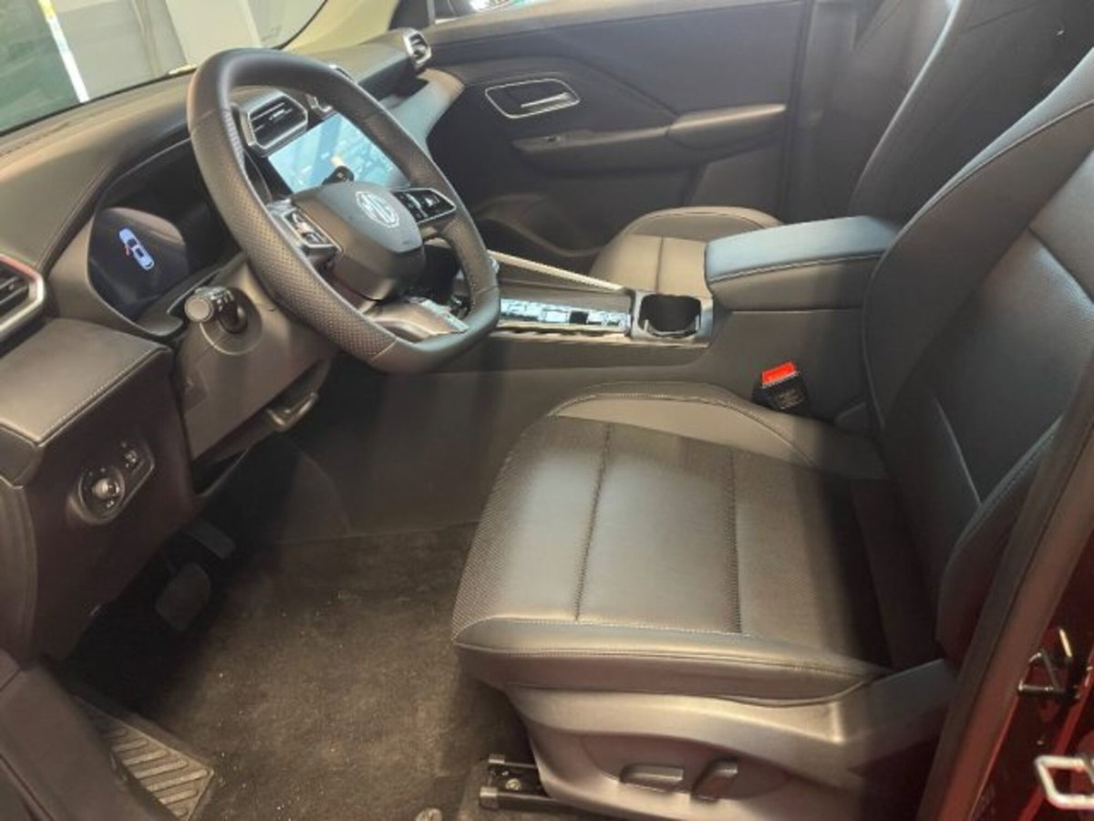 Mg ZS ZS 1.5 Luxury (4)
