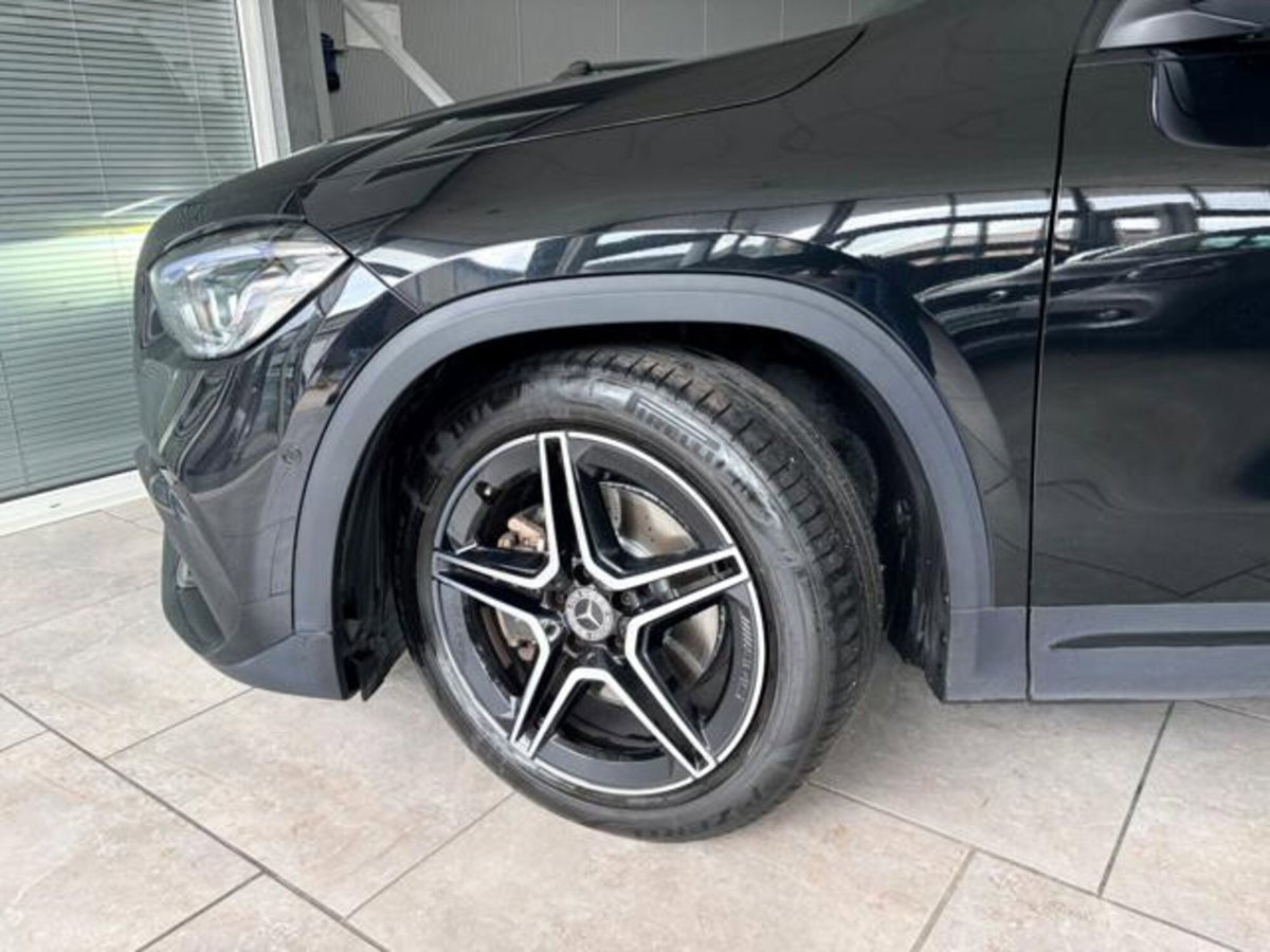 Mercedes-Benz GLA SUV 180 d AMG Line Premium Plus auto (11)