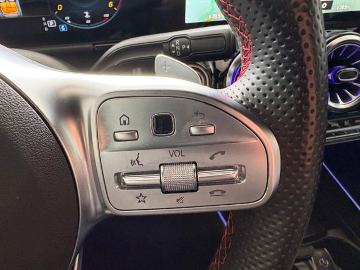 Mercedes-Benz GLA SUV 180 d AMG Line Premium Plus auto (18)