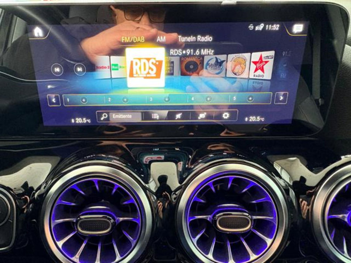 Mercedes-Benz GLA SUV 180 d AMG Line Premium Plus auto (20)