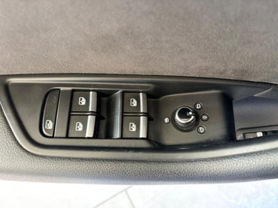 Audi A4 Avant 2.0 TDI 150 CV S tronic S line edition (12)