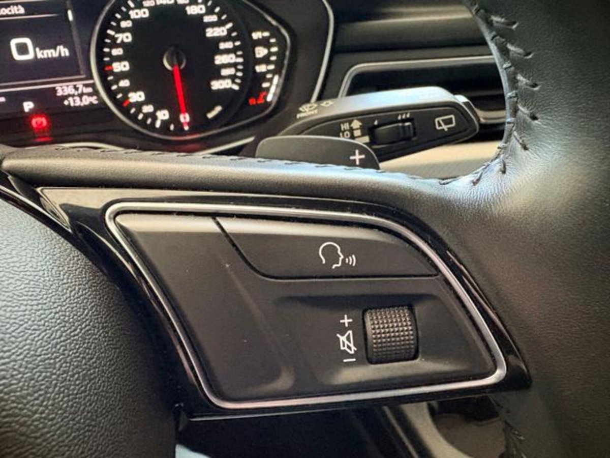 Audi A4 Avant 2.0 TDI 150 CV S tronic S line edition (17)