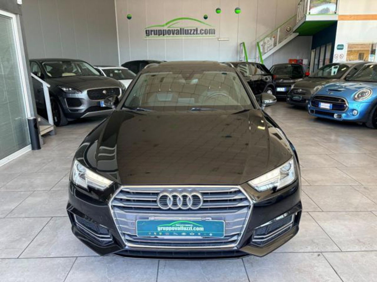 Audi A4 Avant 2.0 TDI 150 CV S tronic S line edition (2)