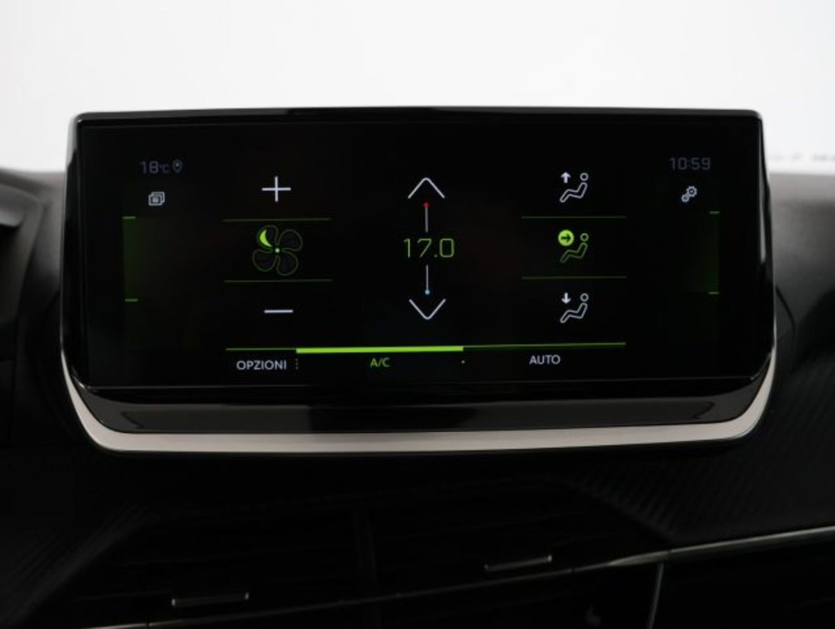 Peugeot 2008 PureTech 130 S&S EAT8 Allure Pack (17)