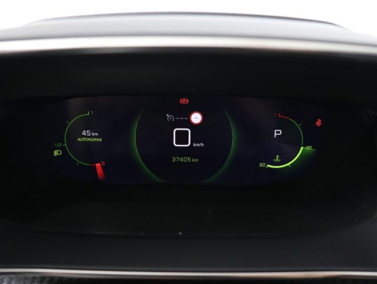 Peugeot 2008 PureTech 130 S&S EAT8 Allure Pack (20)