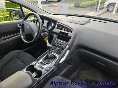 Peugeot 3008 1.6 e-HDi 115CV ETG6 Stop&Start Allure (11)