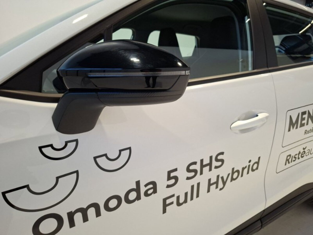 Omoda Omoda 5 SHS-H 1.5 tgdi hev Pure auto (8)