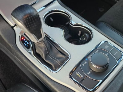 Jeep Grand Cherokee 6.4 V8 HEMI SRT (14)