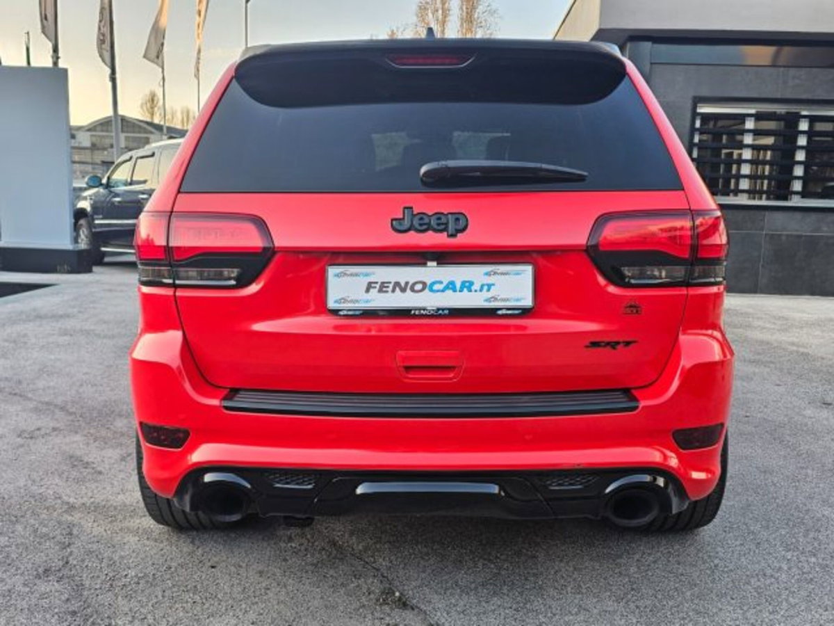 Jeep Grand Cherokee 6.4 V8 HEMI SRT (4)