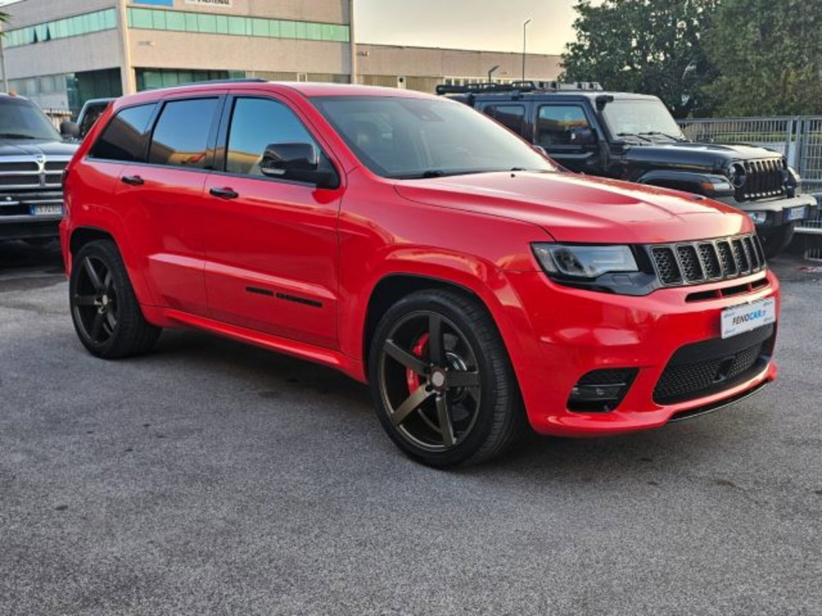 Jeep Grand Cherokee 6.4 V8 HEMI SRT (7)