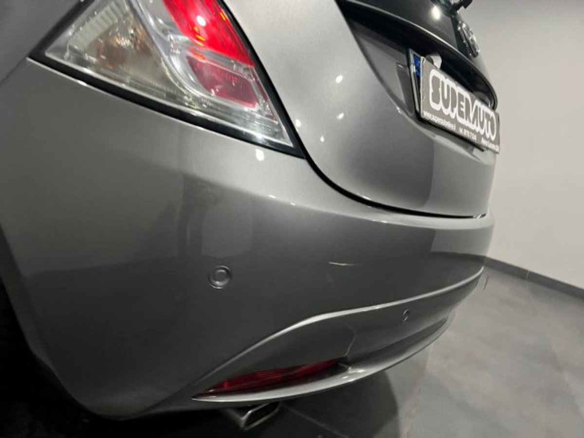 Lancia Ypsilon 1.3 MJT 16V 95 CV 5 porte S&S Gold (13)